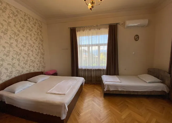 Basic Triple Room